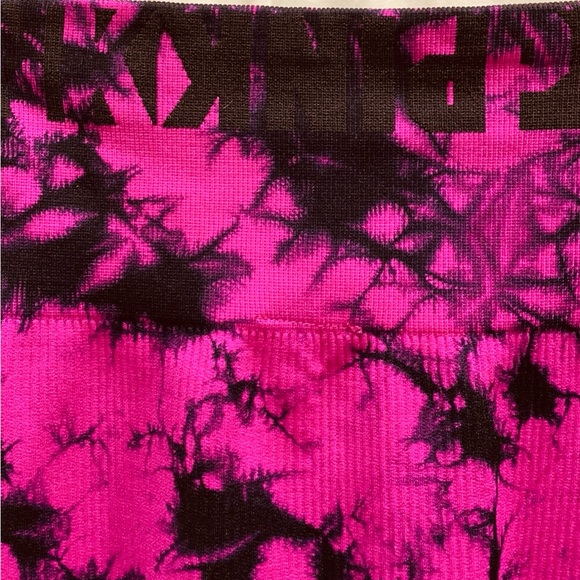 Pink Victoria’s Secret Ultimate Pink Black Tie Dye Splatter Seamless Leggings S - Picture 9 of 12
